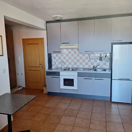 Stella 3 Apartman *